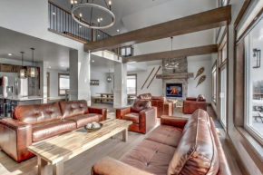 Brand New Luxury Chalet At Blue Mountain Ski Hills, Hot Tub, 7 baths